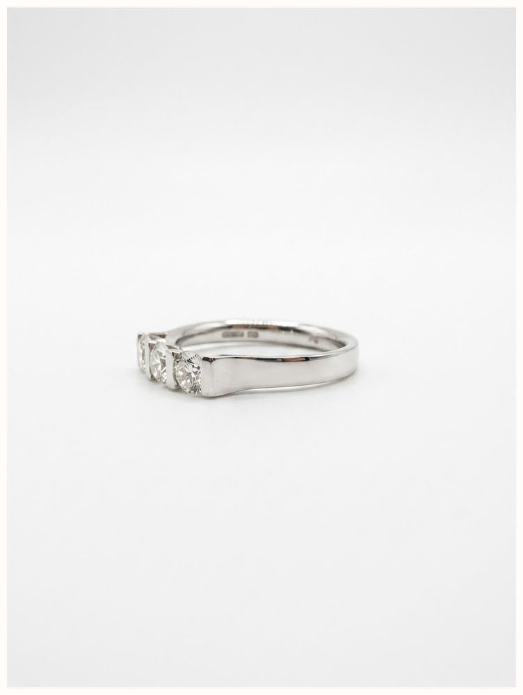 Round Brilliant Natural Diamond Platinum Trilogy Ring JM1401 - alternate view 2