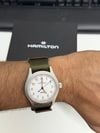 Customer picture of Hamilton Quartzo de campo cáqui (38 mm) mostrador branco / pulseira têxtil verde H69401910