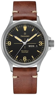 Damasko Dk36/2 altes Radium-Manufaktur-Automatikwerk mit drei Zeigern, Tag/Datum (40 mm), schwarzes Zifferblatt/braunes Lederarmband DK36/2 OLD RADIUM-VINTAGE BROWN LEATHER