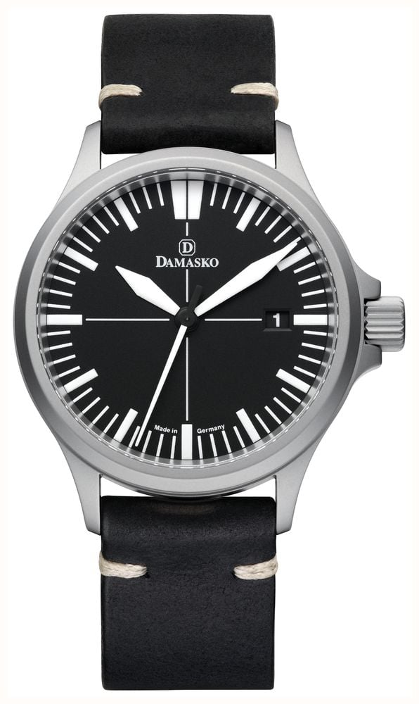 Damasko DS30 Three-Hand Automatic (39mm) Black Dial / Vintage Black Leather  Strap DS30 VINTAGE BLACK LEATHER