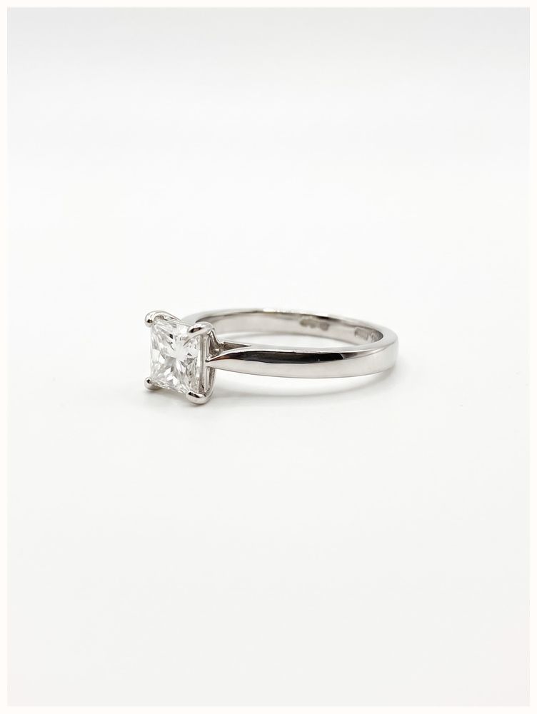 James Moore & Co 0.80ct Princess Natural Diamond Platinum Solitaire Ring J40893 - alternative Ansicht 2