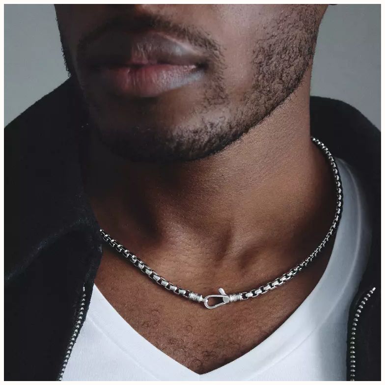 Thomas Sabo Thomas Sabo Rebel at Heart Men's 5.2mm Stainless Steel Box Chain Necklace KE2398-S01-53-L55 - vista alternativa 3