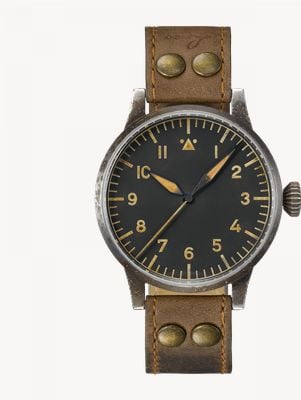 Laco Mülheim an der Ruhr Erbstück Handaufzug (39 mm), schwarzes Zifferblatt / braunes Leder-Pilotenarmband 862096