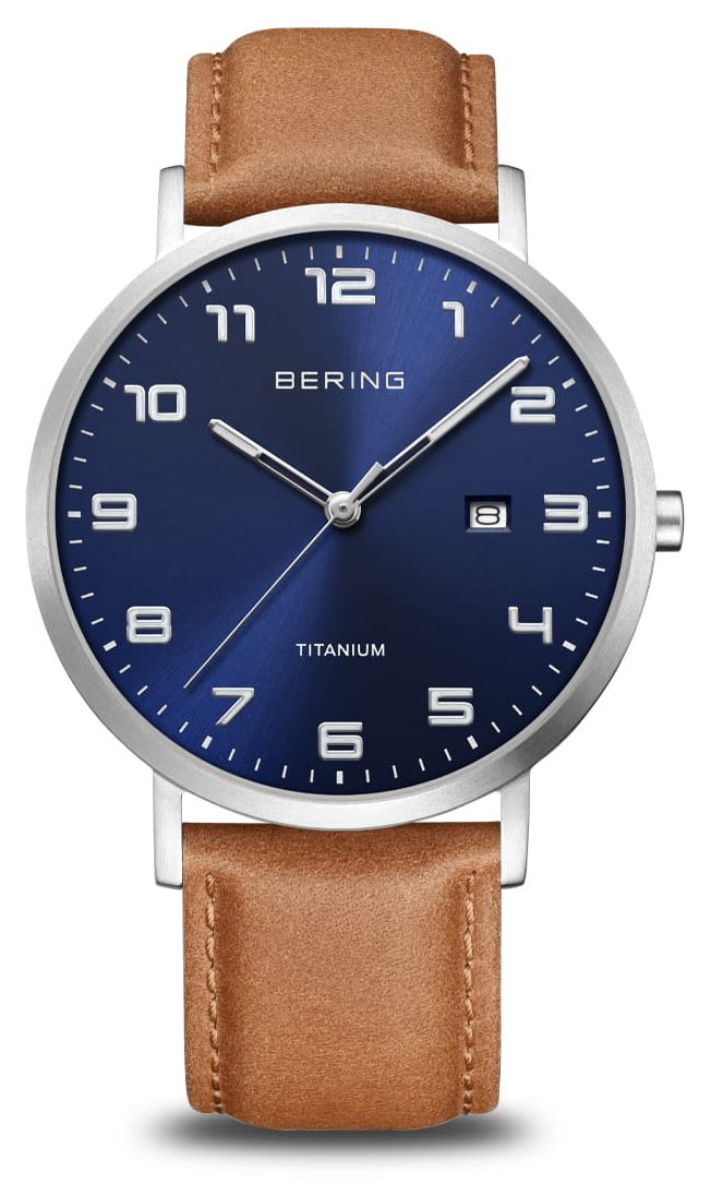 Bering Titane | cadran bleu soleillÃ© avec guichet de date montre