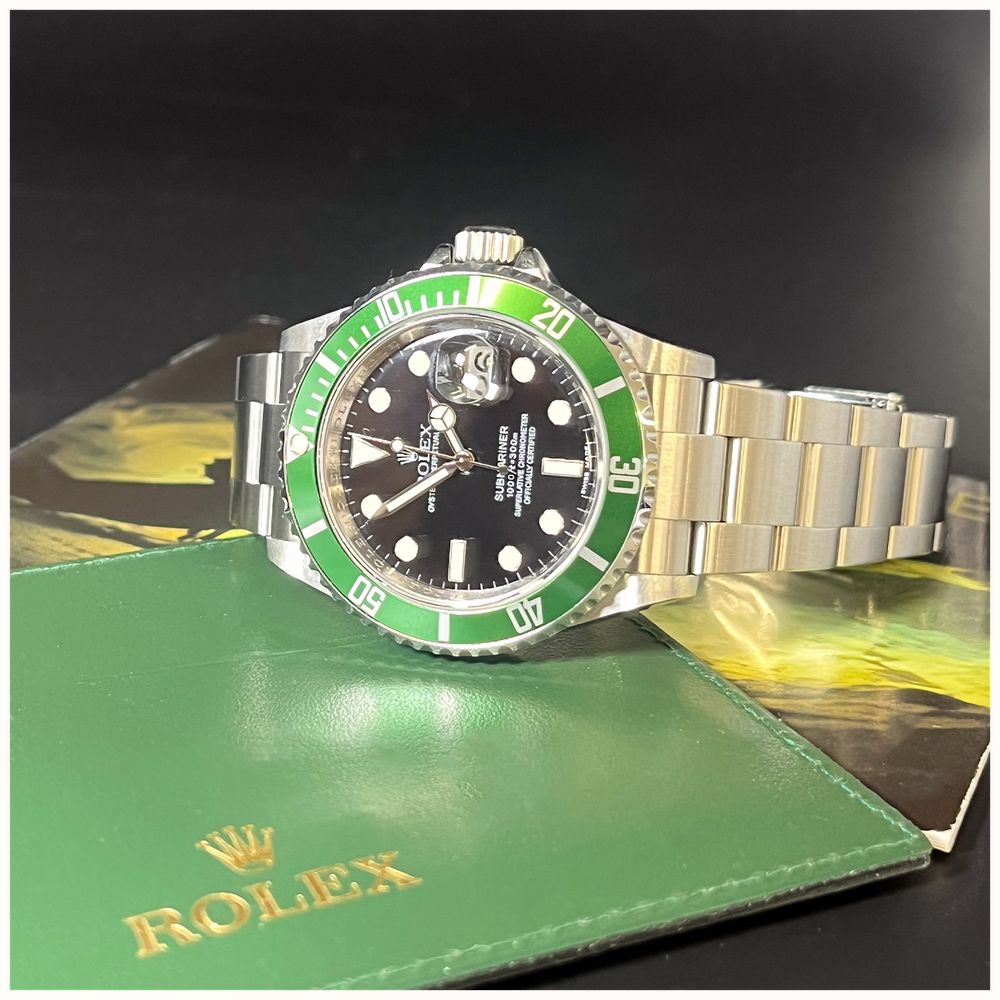 Pre-owned Oyster Perpetual Submariner 'Kermit' (40mm) Black Dial / Stainless Steel Bracelet JMP-925200 - alternate view 4
