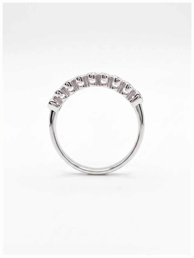 James Moore & Co 0.20ct Round Brilliant Natural Diamond 18ct White Gold Half Eternity Ring J49913 - 备用视图 3