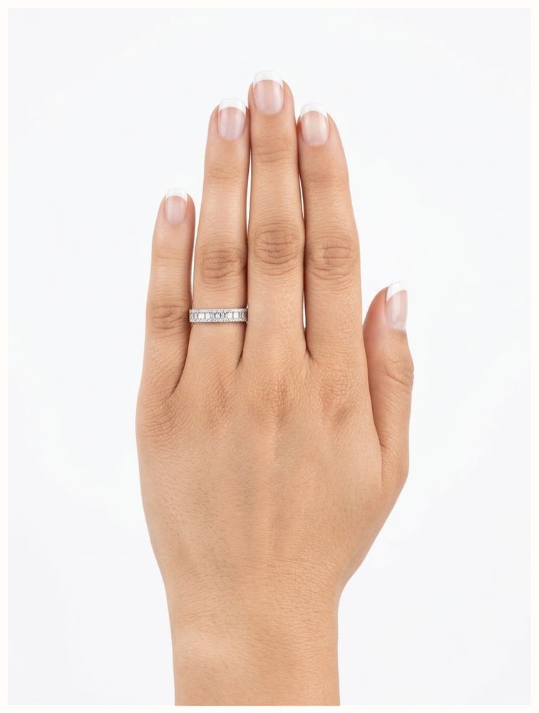 Baugette & Round Brilliant Cut Diamonds 18ct Yellow Gold Band Ring J94681 - alternate view 4