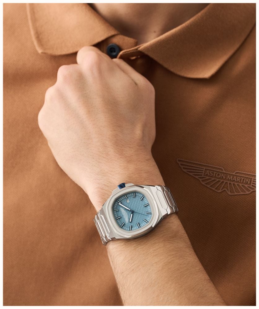 Aston Martin GPQ Icon Quartz (42mm) Light Blue Dial / Stainless Steel Bracelet MTIG2S605 - alternative Ansicht 5