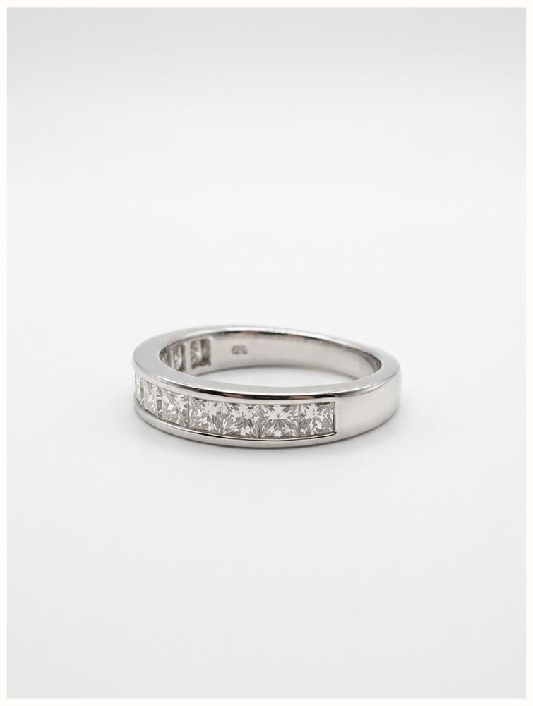 James Moore & Co 1.50ct Natural Diamond Princess Cut 18k White Gold Half Eternity Ring JM5451 - widok alternatywny 2
