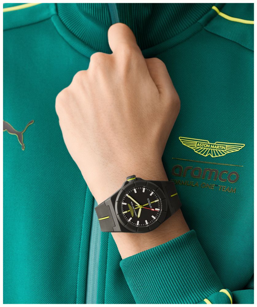 Aston Martin Aramco Formula One™ Team SHD Quartz (38mm) Black Dial / Black Silicone Strap MTFH1F601 - alternatieve weergave 4