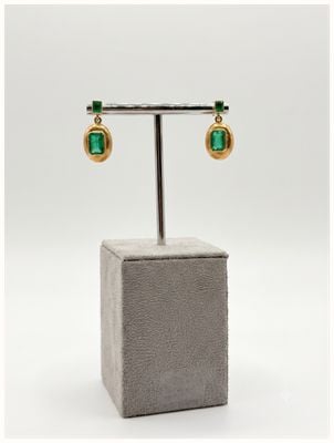 18ct Y/g Emerald Cut Emerald Drop Earrings Approx 2ct Each J3785