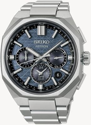 Seiko Astron „tesselate“ 5x63 in Nebelgrau (43,4 mm), blaugraues Zifferblatt / Titanarmband HAB001J1