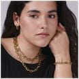 Olivia Burton Honeycomb Geo Gold Plated Hoop Earrings 24100613 - vista alternativa 4