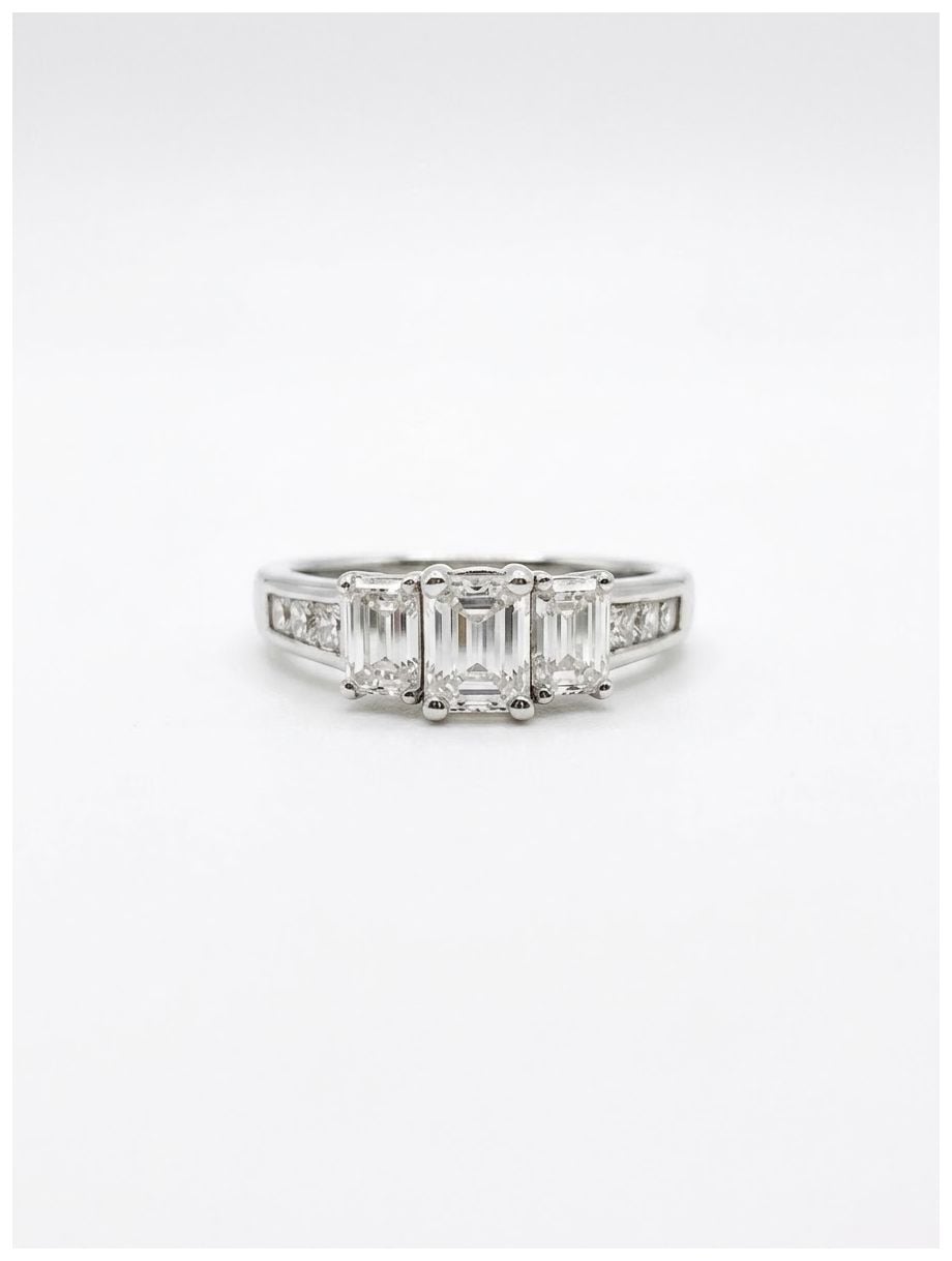 James Moore & Co Emerald Natural Diamond 18ct White Gold Jewellery