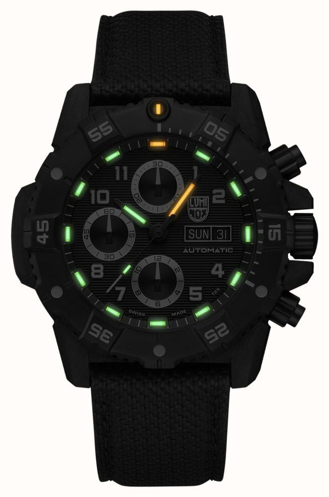 Luminox Master Carbon SEAL Auto Chrono 3880 Series (45mm) Black Dial / Black Technical Matrix Leather Strap Watch XS.3881 - vista alternativa 2