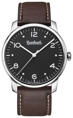 Hanhart Pioneer Silva (38,5 mm), schwarzes Zifferblatt / dunkelbraunes Lederarmband – M 782.210-8110