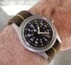 Customer picture of Hamilton Khaki Field Mechanical America 250th Special Edition (36mm) schwarzes Zifferblatt Khaki Baumwoll-NATO-Armband Uhr H69399930