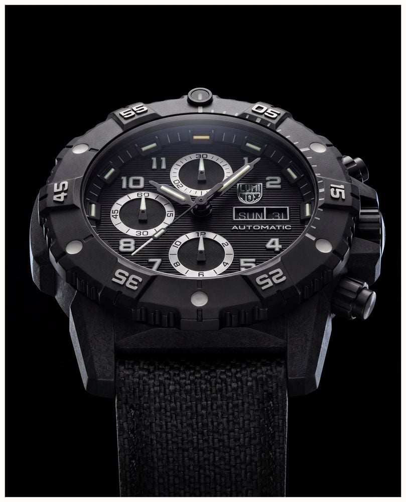 Luminox Master Carbon SEAL Auto Chrono 3880 Series (45mm) Black Dial / Black Technical Matrix Leather Strap Watch XS.3881 - vista alternativa 7