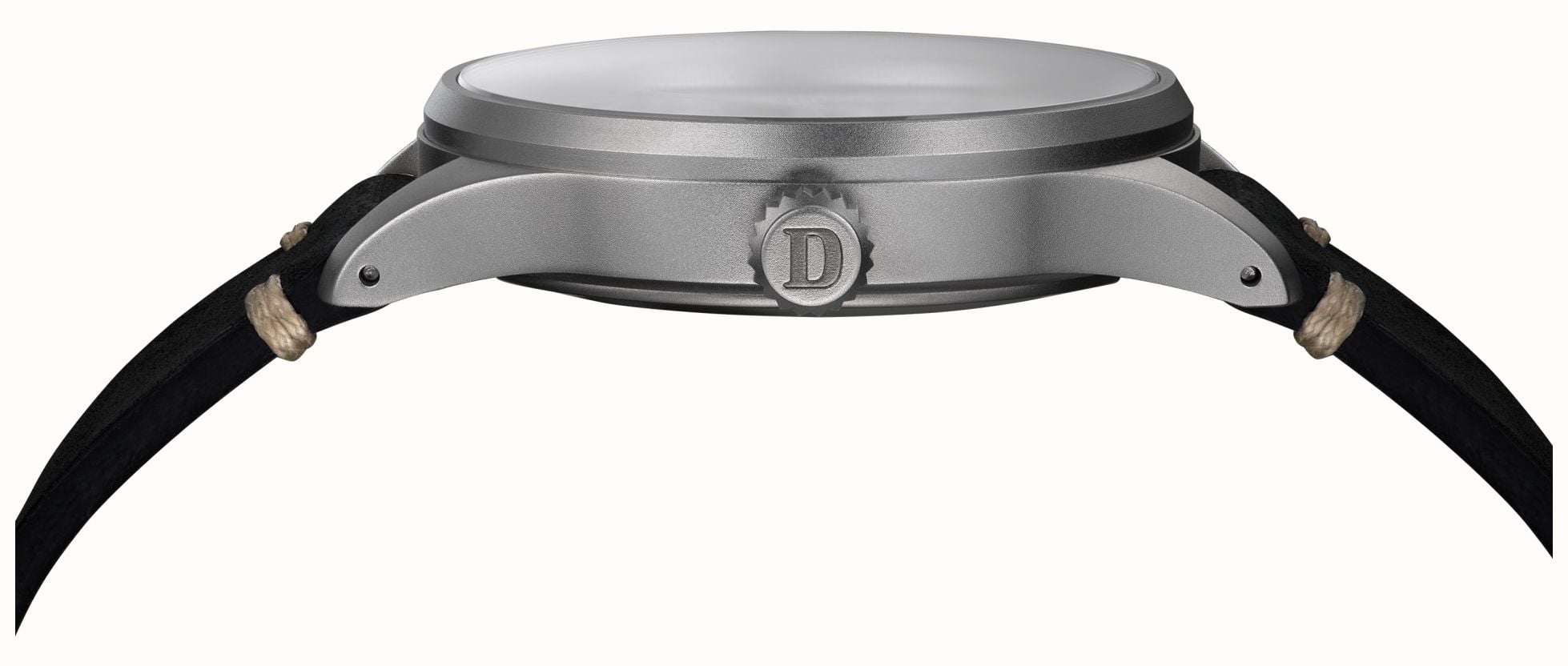 Damasko DF10 Three-Hand Automatic (39mm) Black Dial / 'Vintage' Black Leather Strap Watch DF10-AUTO BLACK - vista alternativa 2
