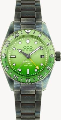 Out Of Order Midori Automatic GMT (40mm) Green Dial / Ultra-Distressed Stainless Steel Bracelet OOO.001-25.MI.BAND