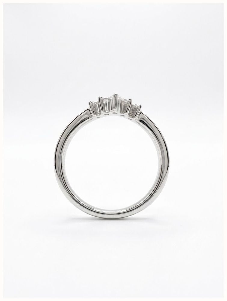 5 Stone Pavé Natural Diamond Platinum Chevron Half Eternity Band J8293 - widok alternatywny 3