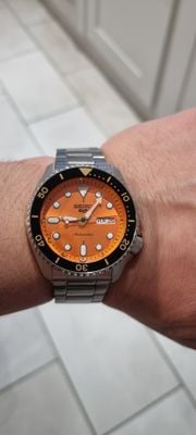 Seiko 5 Sport | Sports | Automatic | Orange Dial | Stainless Steel