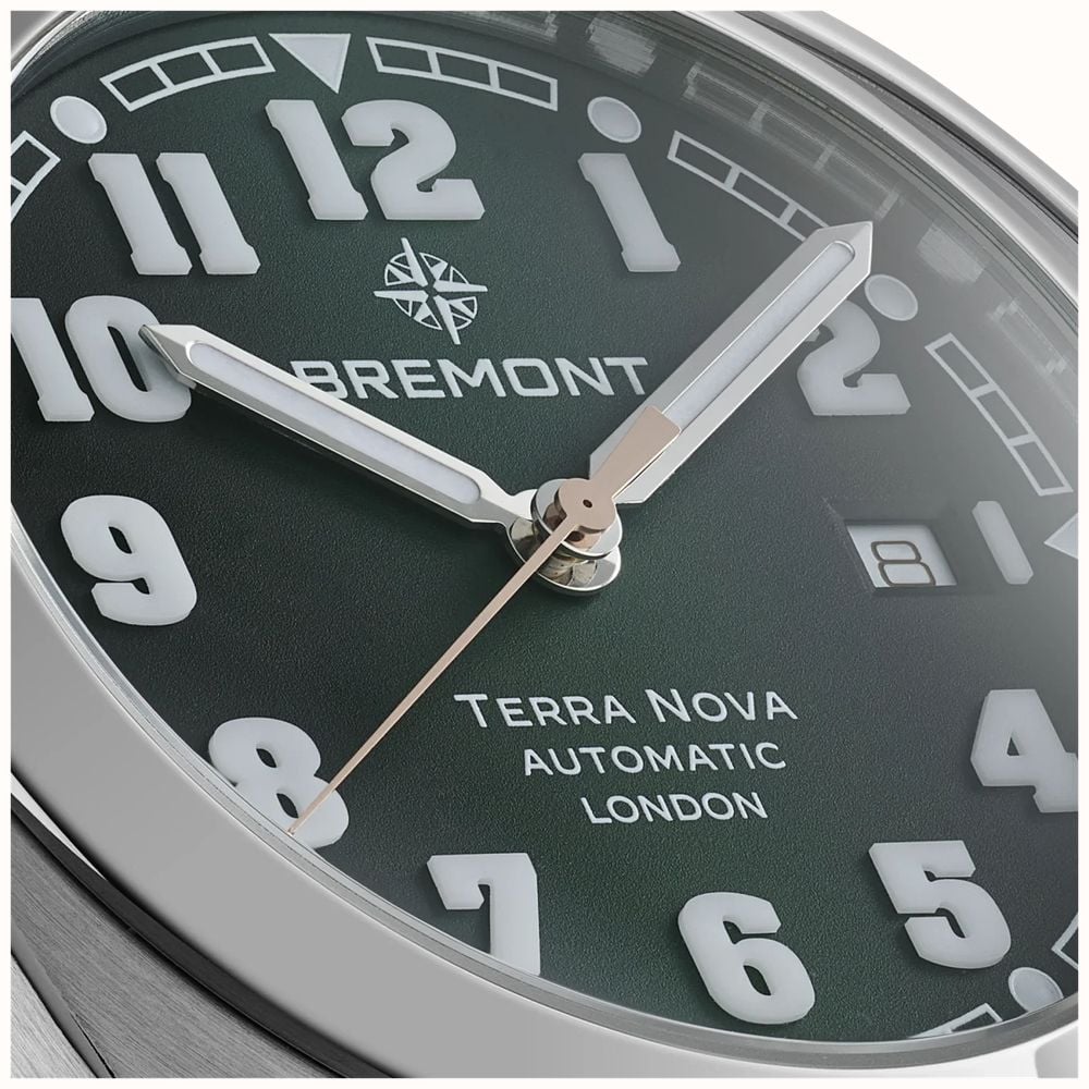 Bremont Terra Nova Date Automatic (40.5mm) Gradient Green Metal Dial / Stainless Steel Bracelet TN40-DT-SS-GN-B - vista alternativa 4