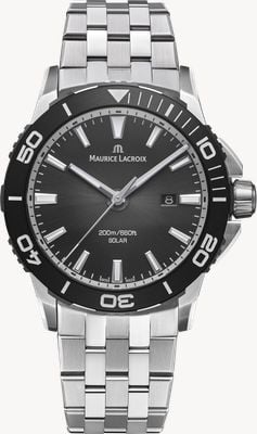 Maurice Lacroix Pontos S Solar Date (42mm) Uhr mit schwarzem rauchglas-transluzid Zifferblatt und Edelstahlarmband PT1008-SSL22-330-1