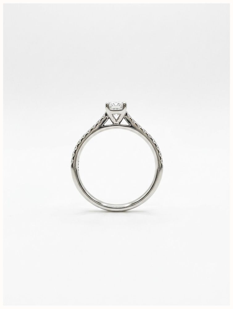 0.52ct Radiant Natural Diamond Platinum Solitaire Side Stone Ring J68153 - vista alternativa 3