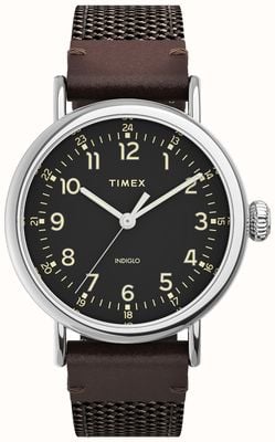 Timex Standardowa koperta 40 mm w kolorze srebrnym, czarna tarcza, brązowy skórzany pasek z tkaniny TW2U89600