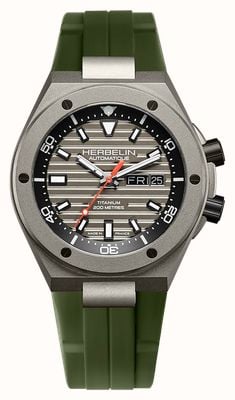 Herbelin Cap Camarat Automatik-Taucheruhr aus Titan (42 mm), graues Zifferblatt / khakigrünes FKM-Kautschukarmband 1745TITICK