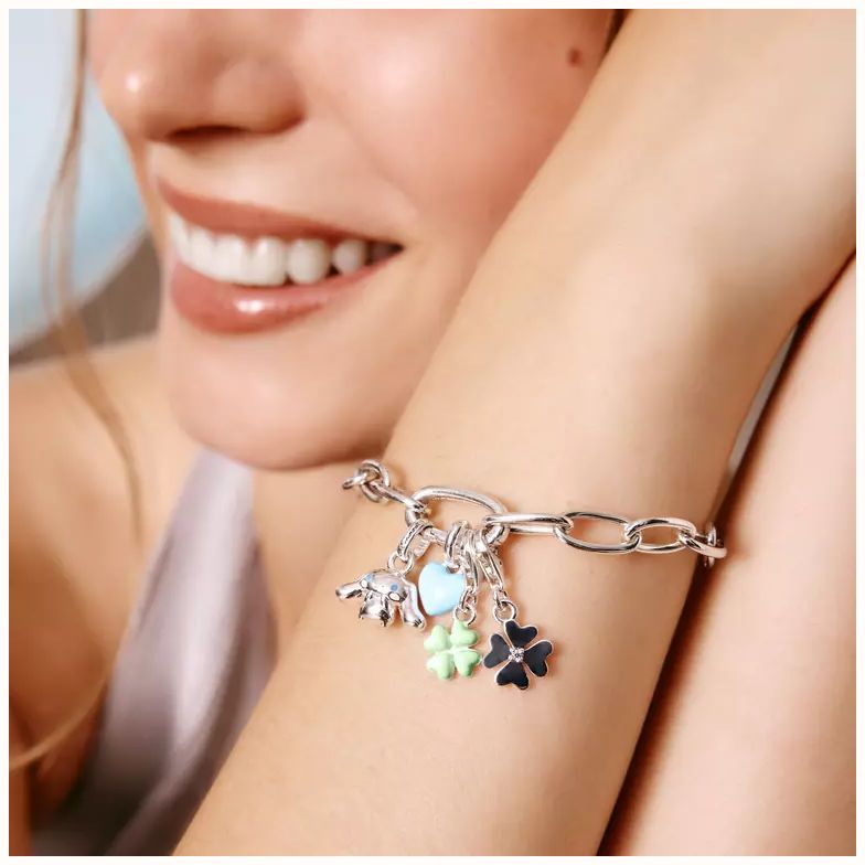 Thomas Sabo Green Cloverleaf Charm – Original 2257-M02-6 - vista alternativa 3