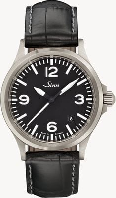 Sinn 556 a relógio desportivo com cristal de safira e pulseira de couro com textura de jacaré 556.014-BL44201851001225403A