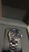 Customer picture of Hamilton Khaki Field Automatic (38mm) Navy Blue Sunray Dial / Stainless Steel Bracelet H70455140
