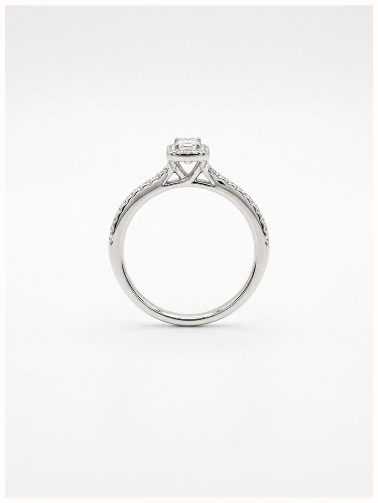 0.56ct Emerald Natural Diamond Platinum Halo Side Stone Ring ENG4043 - vista alternativa 3