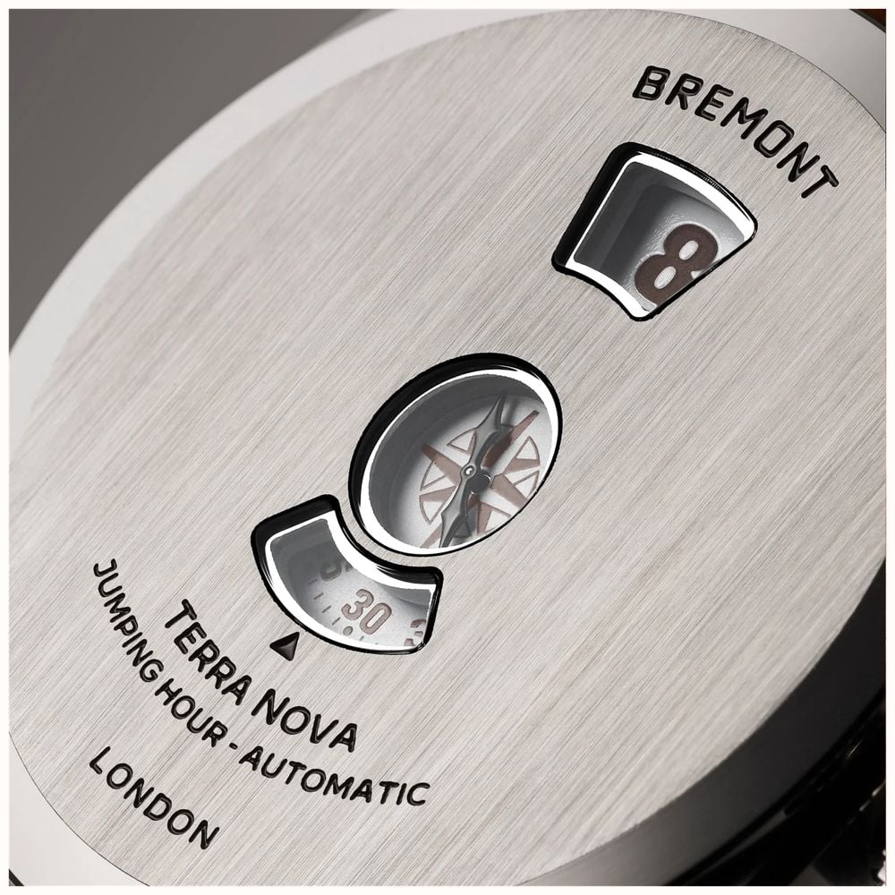 Bremont Terra Nova Jumping Hour Automatic (38mm) Closed-Case Dial / Stainless Steel Bracelet TN38-JH-SS-CC-B - vista alternativa 5