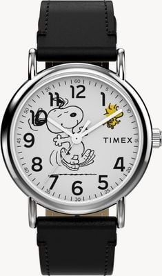 Timex x Peanuts Weekender (38mm) White Dial / Black Leather Strap TW2Y31000