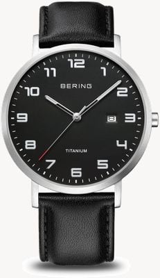 Bering チタン|日付ウィンドウ付きブラックダイヤル|ブラックレザーストラップ|ブラッシュドチタンケース 18640-402