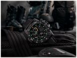 Luminox Master Carbon SEAL Auto Chrono 3880 Series (45mm) Black Dial / Black Technical Matrix Leather Strap Watch XS.3881 - vista alternativa 12