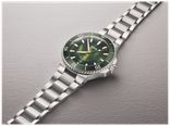 ORIS Aquis Date Kelp Forest Limited Edition (41.5mm) Ocean Green 3D Dial / Stainless Steel Bracelet 01 733 7787 4187-SET - vista alternativa 3