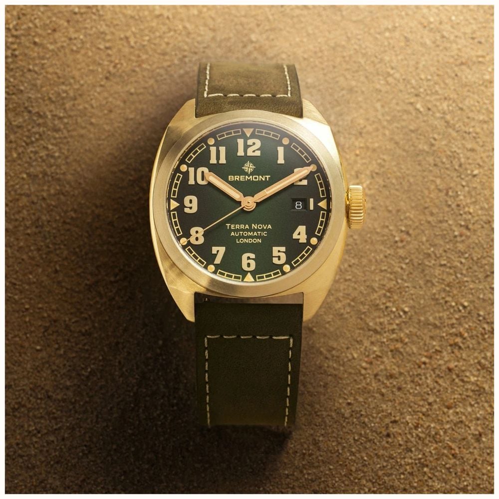 Bremont Terra Nova Date Automatic Bronze (40.5mm) Gradient Green Metal Dial / Khaki Green Nubuck Leather TN40-DT-BZ-GN-L-S - vista alternativa 6