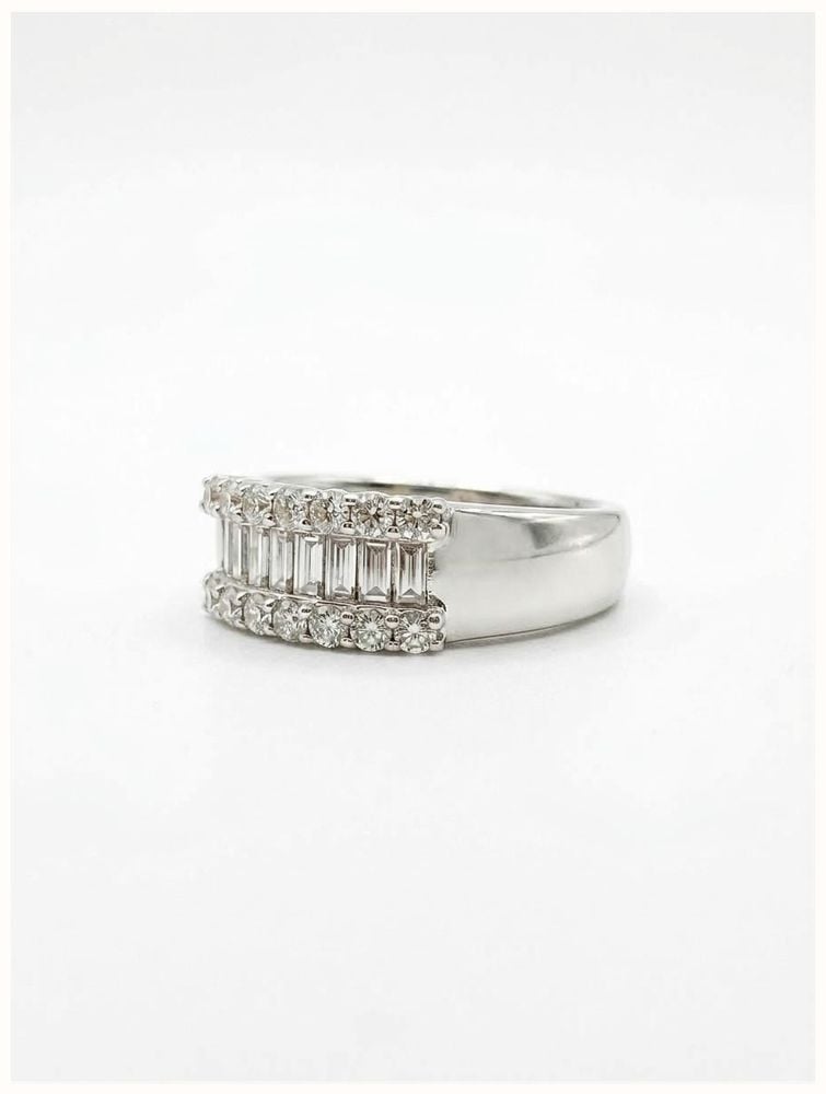 Perfection Diamond 0.76ct Baguette & Round Brilliant Natural Diamond 9ct White Gold Half Eternity Pavé Ring J11305 - vista alternativa 2