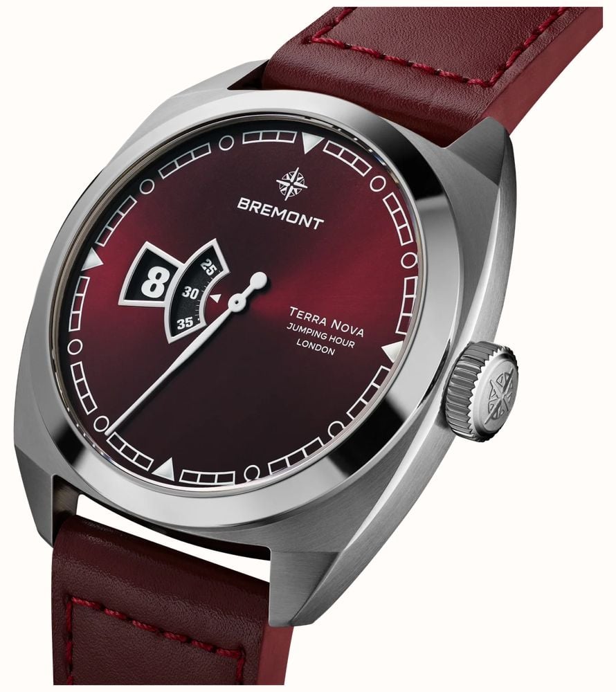Bremont Terra Nova Jumping Hour Automatic (40.5mm) Burgundy Sunray Lacquered Dial / Burgundy Leather Strap TN40-JH-SS-BG-L-S - vista alternativa 3