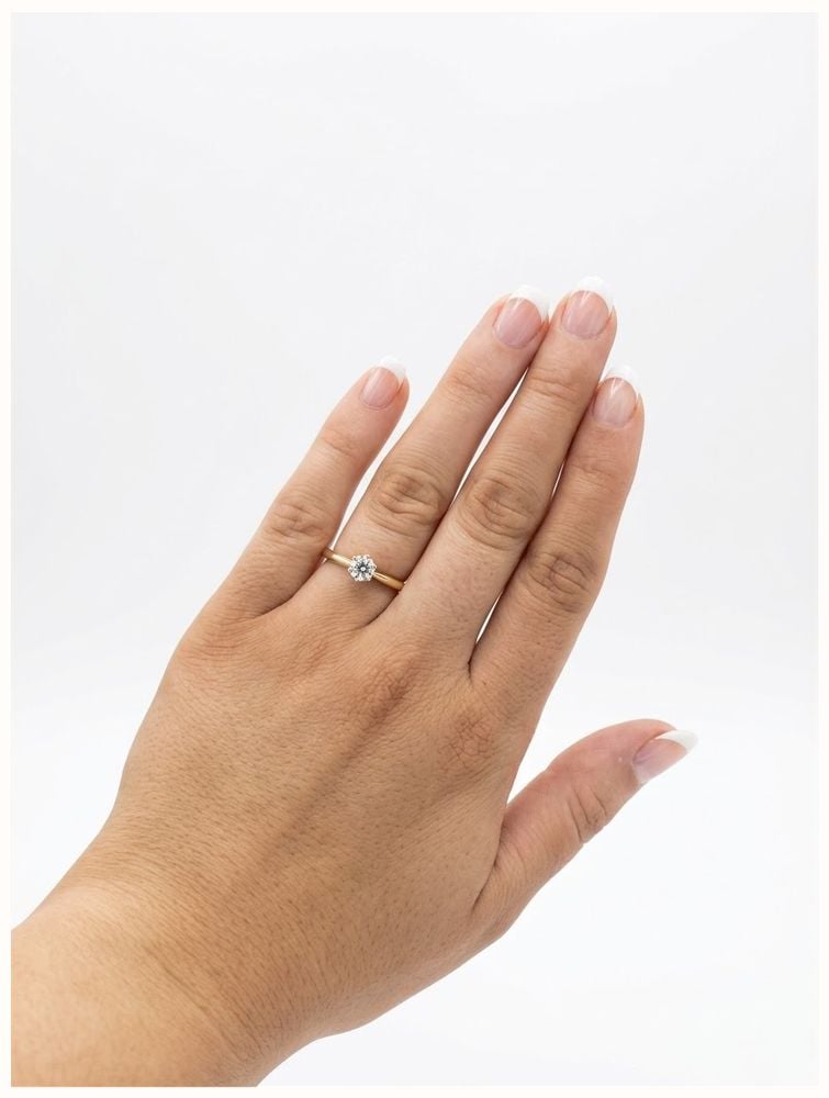James Moore & Co Pre-Owned 18ct Yellow Gold Platinum Head 0.35ct Round Brilliant Cut 8 Claw Solitare Ring J84023 - vista alternativa 4