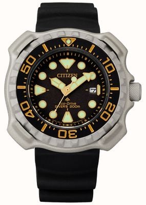 Citizen Мужские титановые часы eco-drive promaster wr200 с черным силиконовым ремешком BN0220-16E